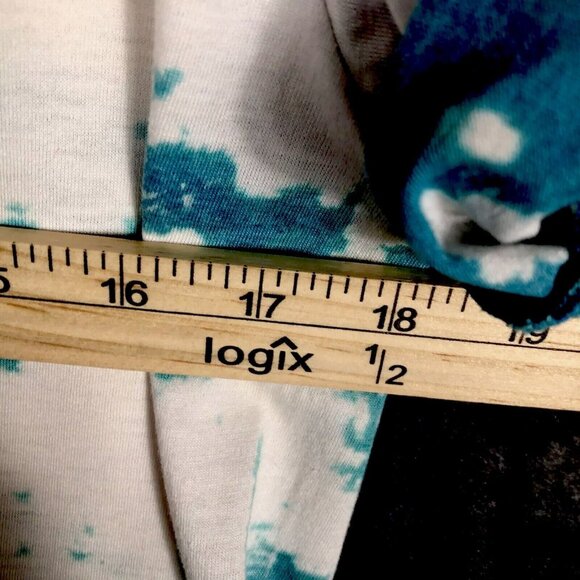 Women’s Top I’m Blunt Because God Roll Me That Way T-Shirt Medium - Picture 7 of 8